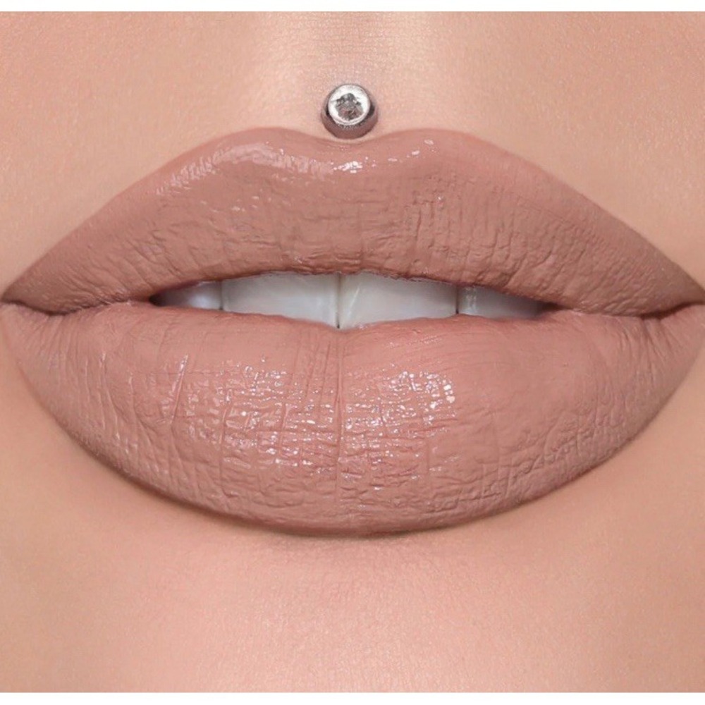 Jeffree Star Supreme Lip Gloss Full Pigment Mannequin